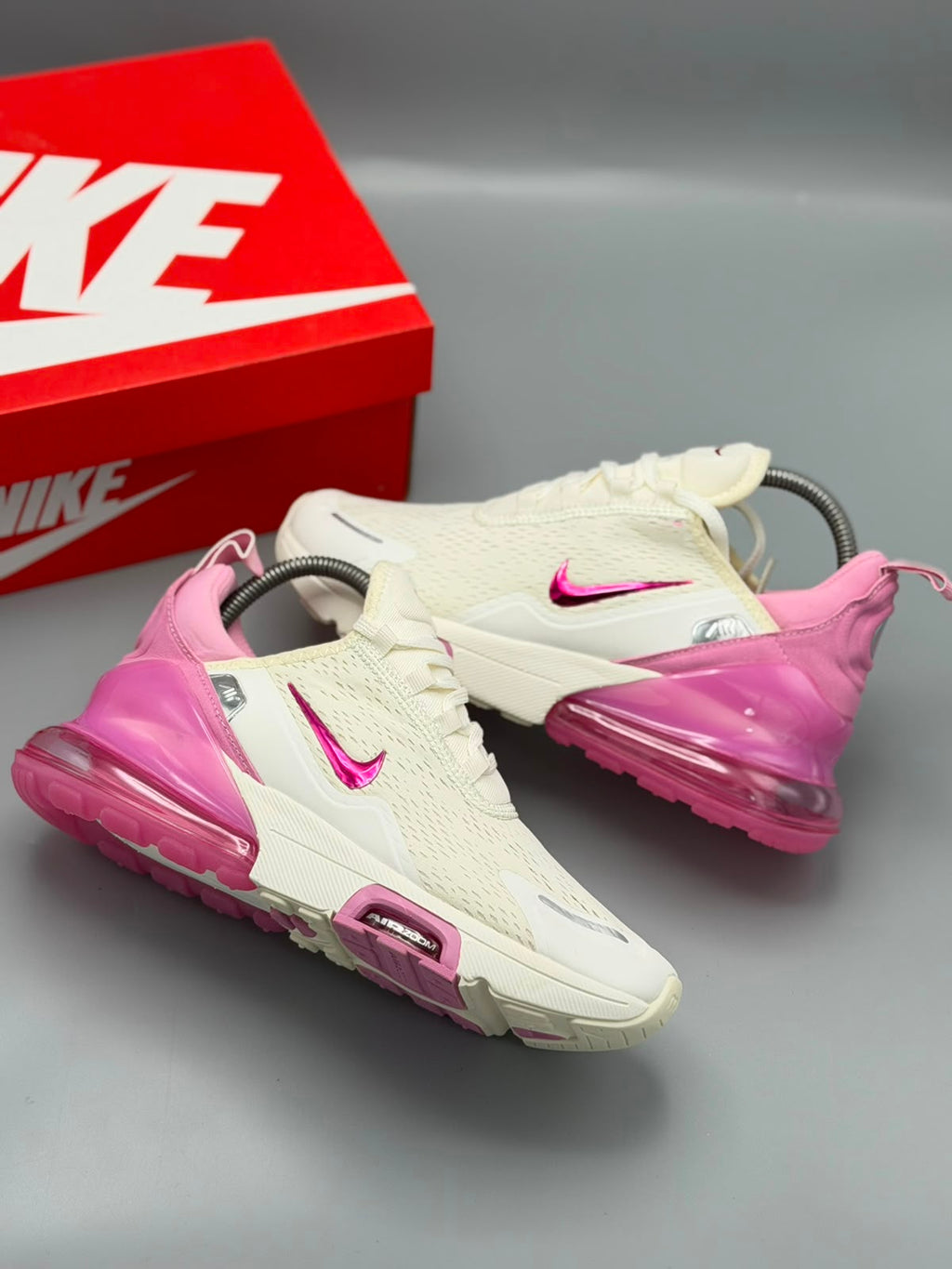 Nike Air Max 270