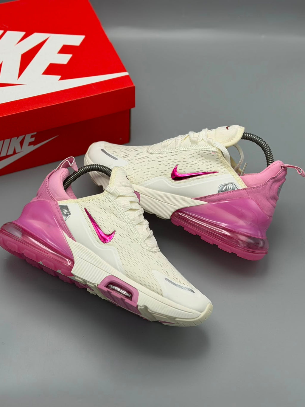 Nike Air Max 270