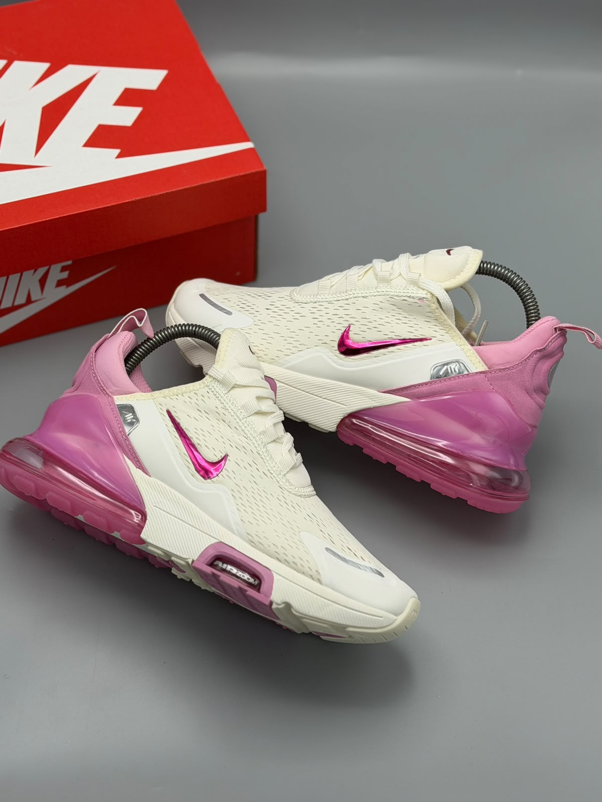 Nike Air Max 270