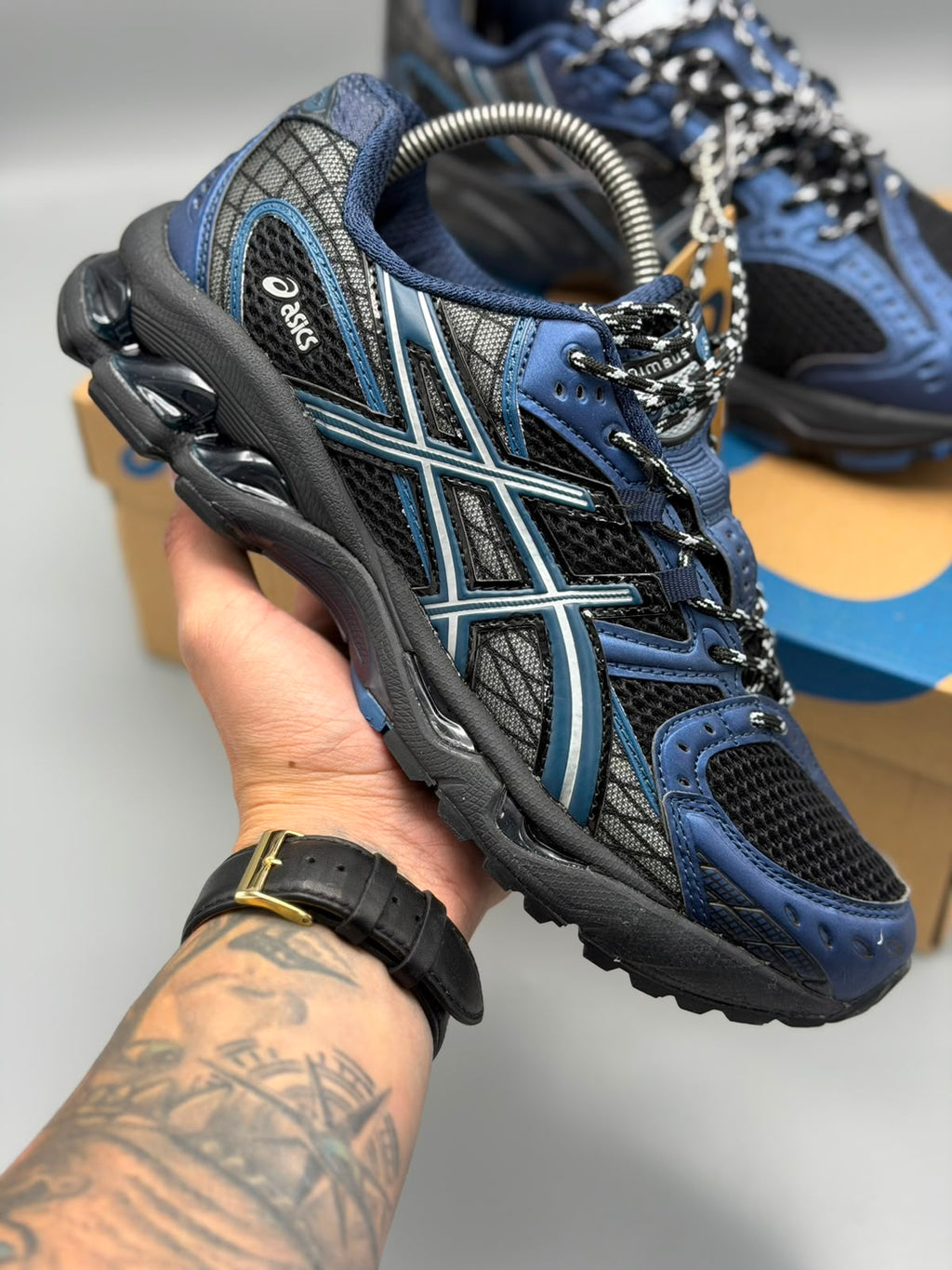 ASICS GEL-NIMBUS 10.1 – Azul Marino / Negro / Plateado