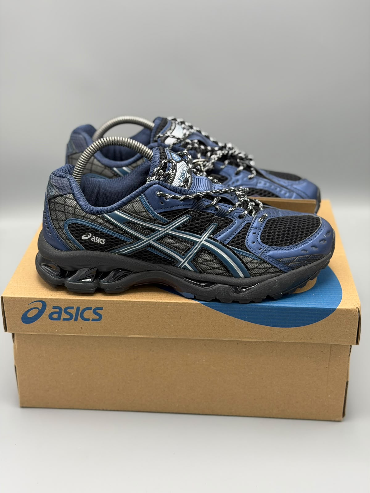 ASICS GEL-NIMBUS 10.1 – Azul Marino / Negro / Plateado