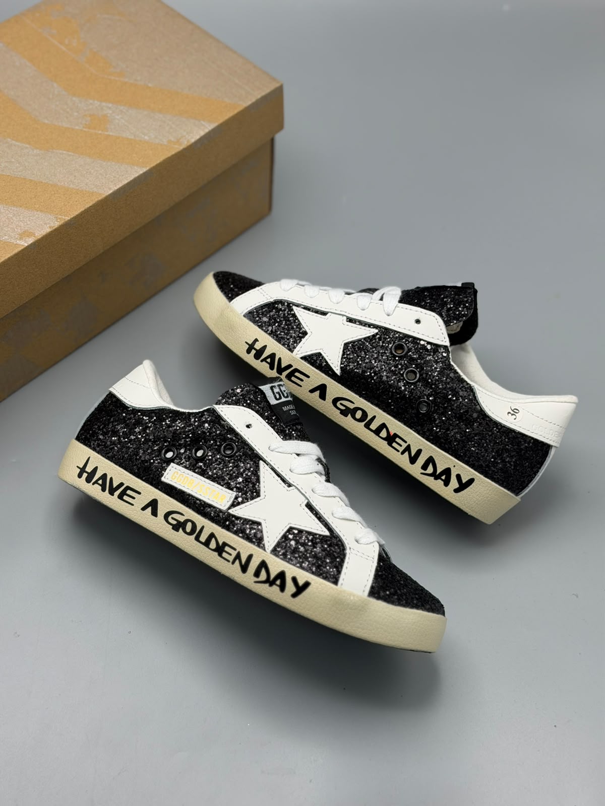 Golden Goose Superstar – Negro / Blanco / Beige