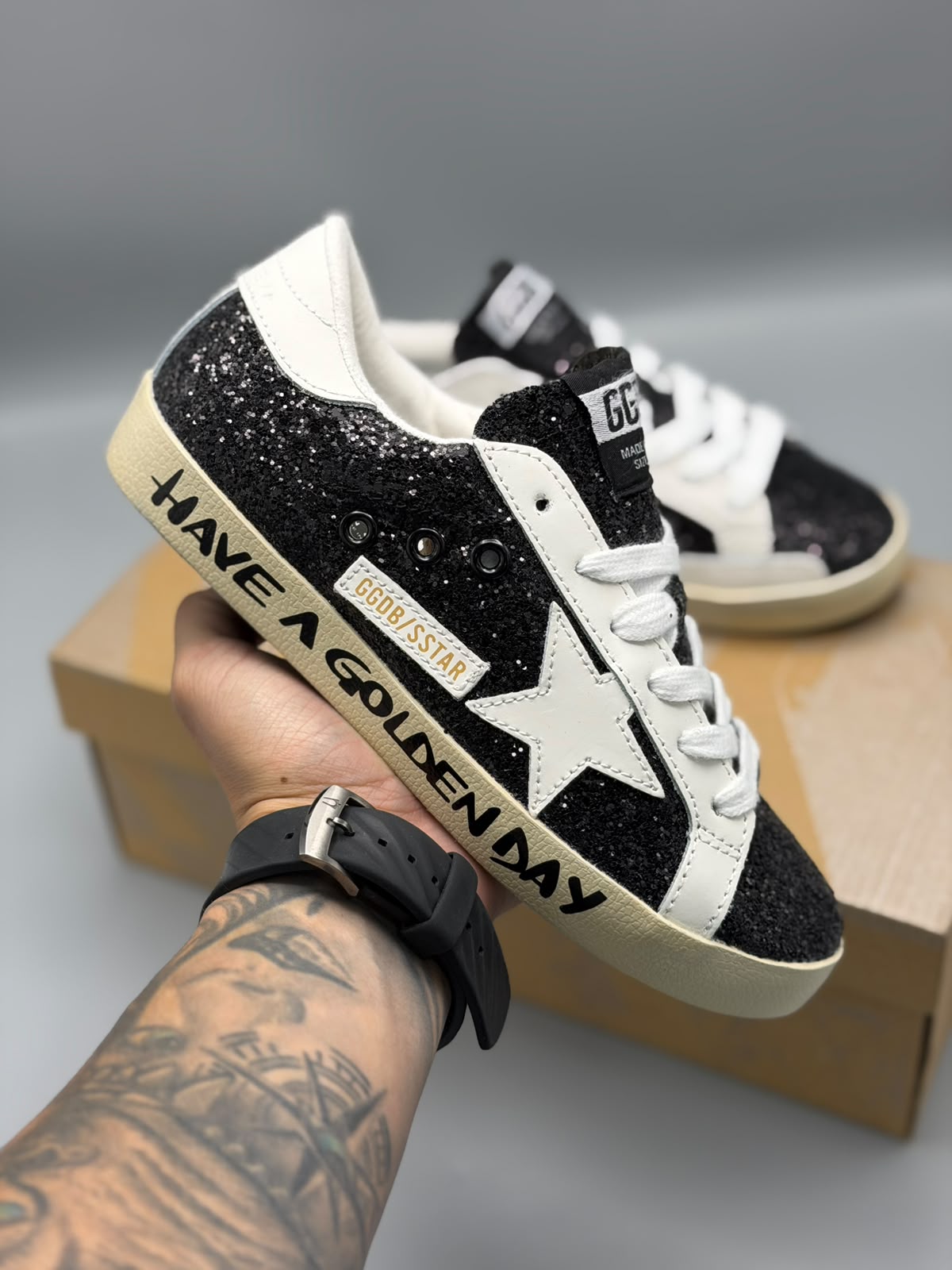 Golden Goose Superstar – Negro / Blanco / Beige
