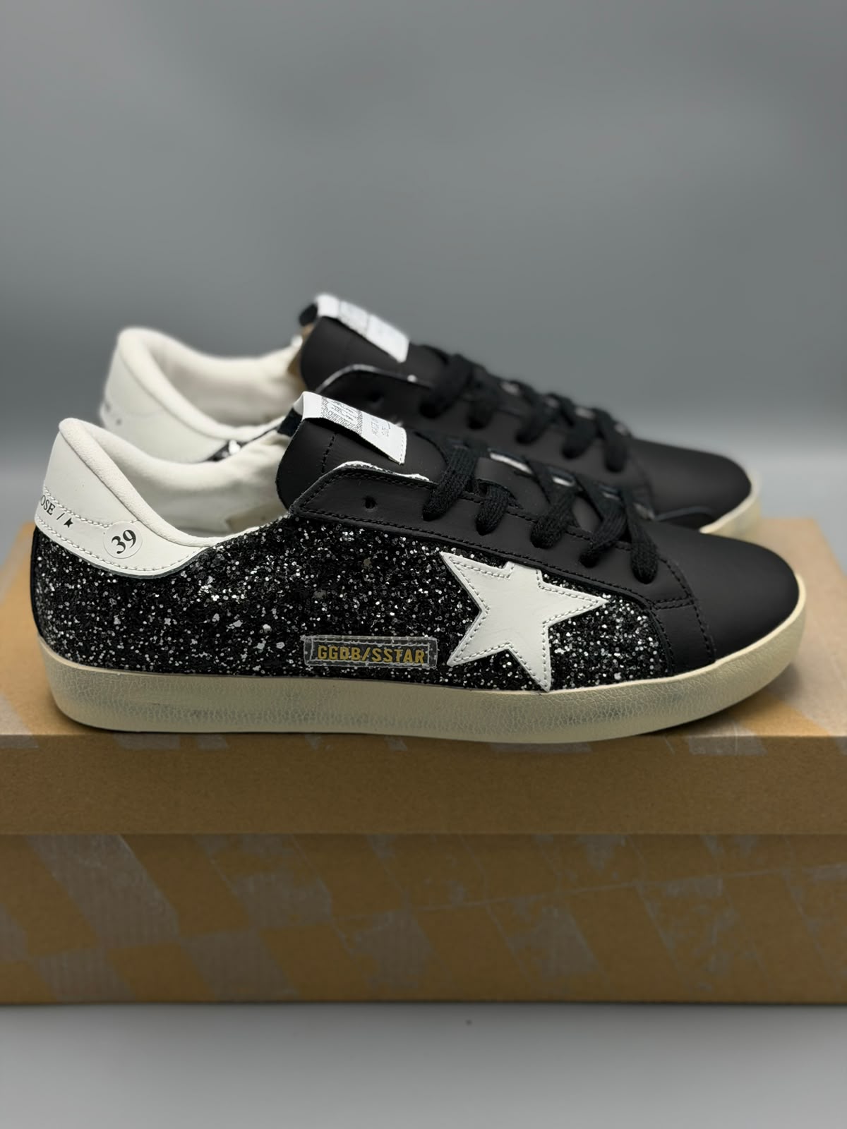 Golden Goose Superstar – Negro / Blanco / Beige