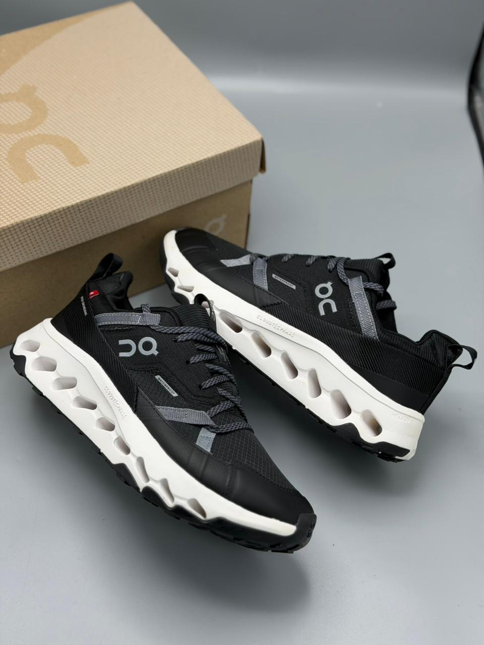 On Cloudhorizon Waterproof – Negro / Gris Grafito / Blanco
