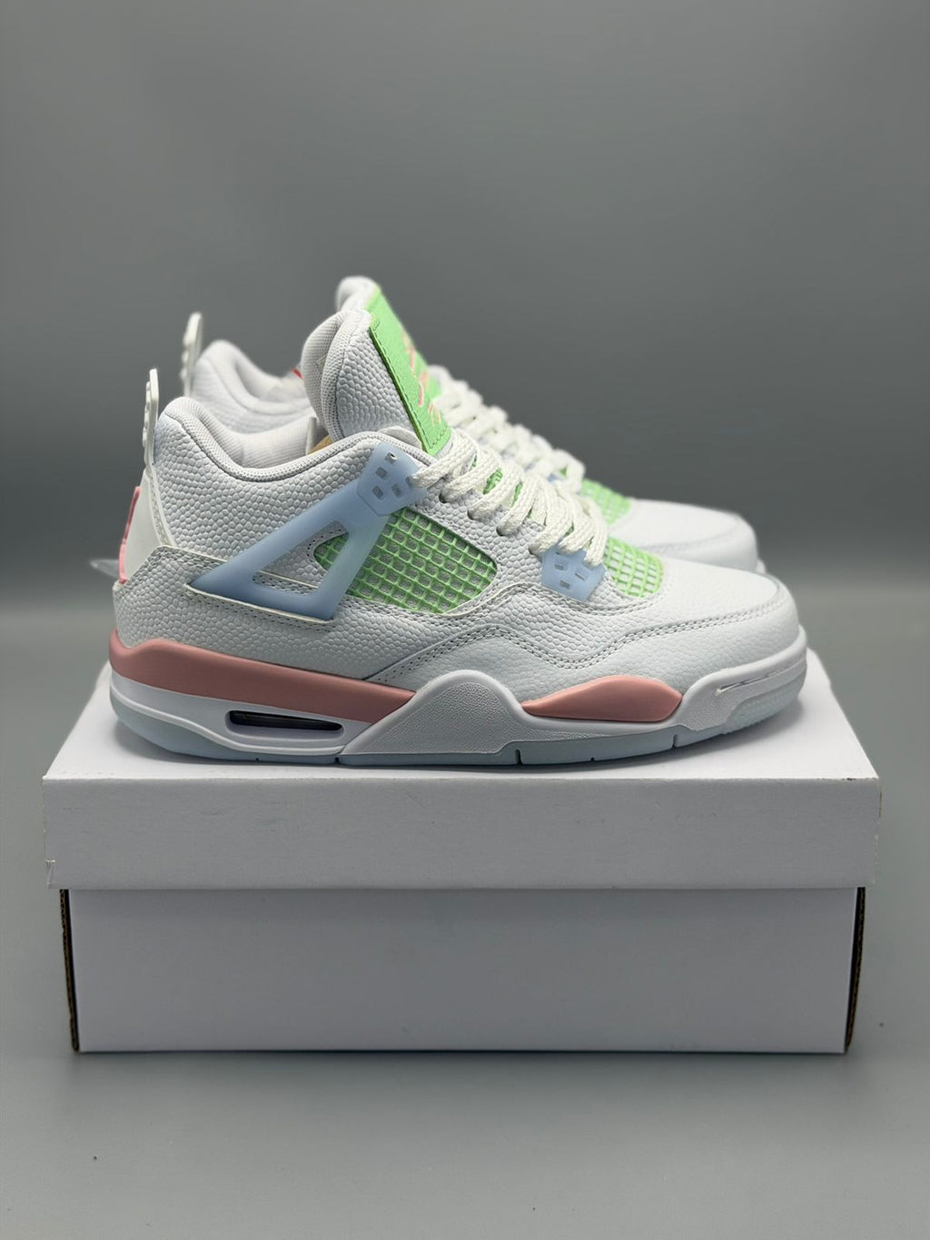 Jordan 4 Retro – Blanco / Verde Lima / Azul Hielo / Rosa Pastel