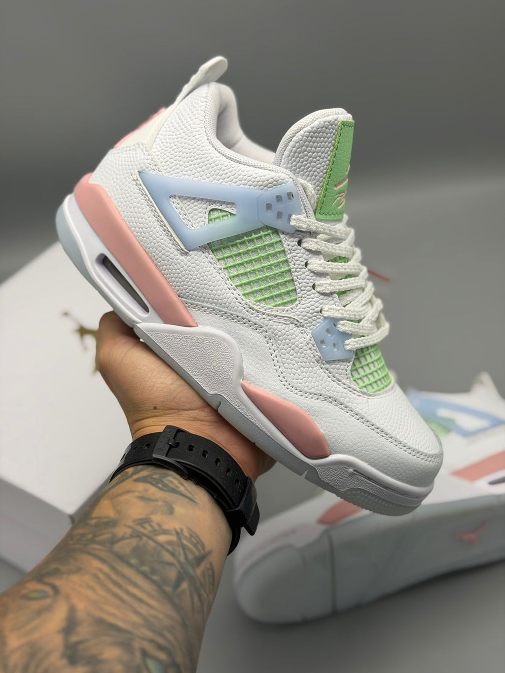 Jordan 4 Retro – Blanco / Verde Lima / Azul Hielo / Rosa Pastel