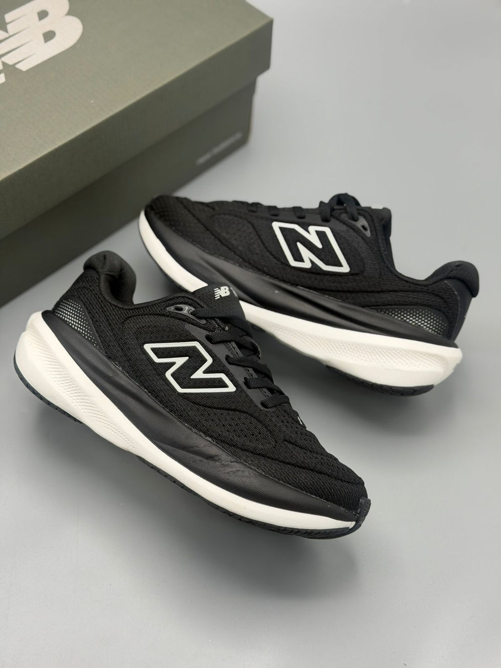 New Balance Running – Negro / Blanco