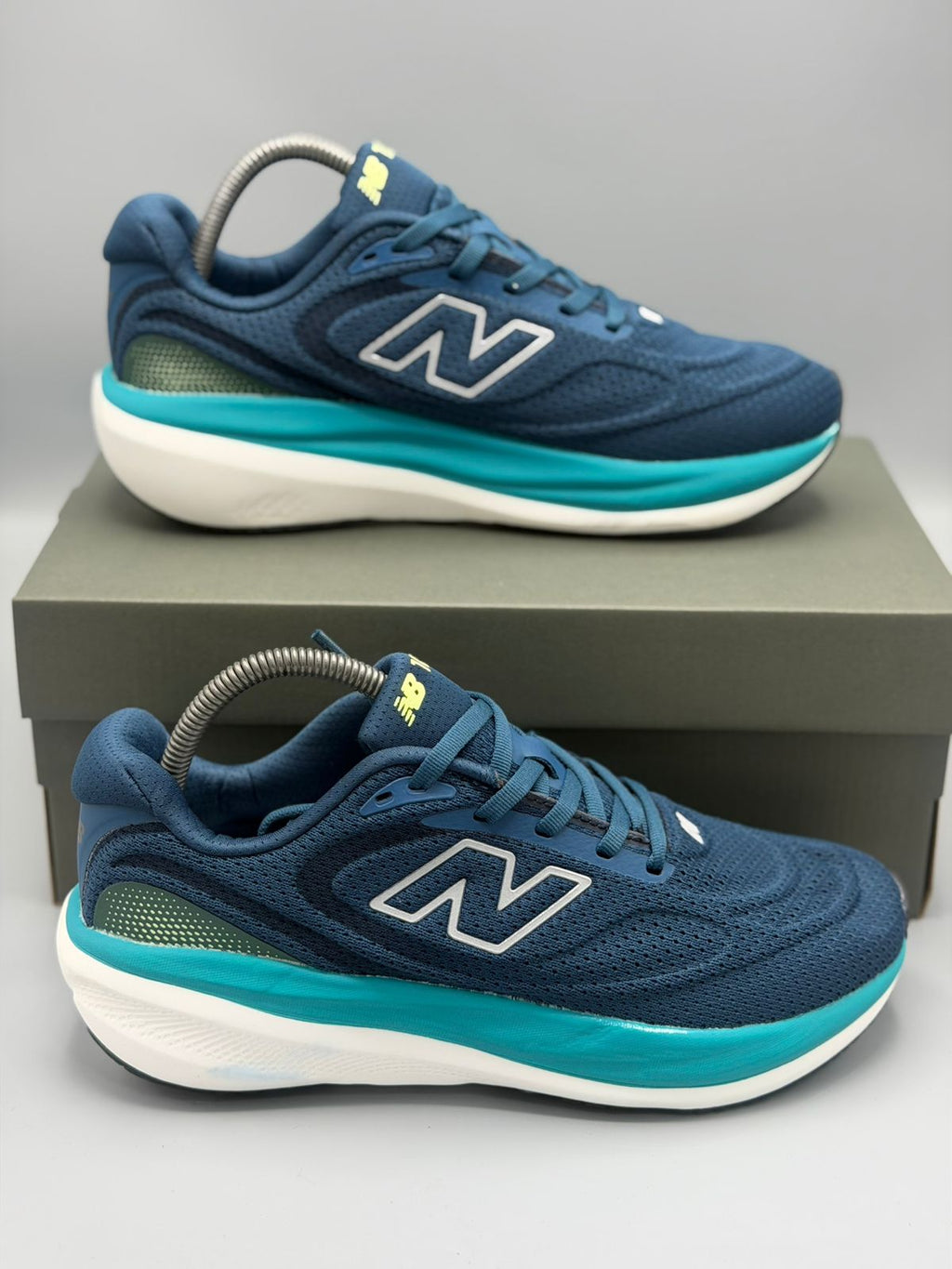 New Balance Running – Azul Marino / Turquesa / Blanco