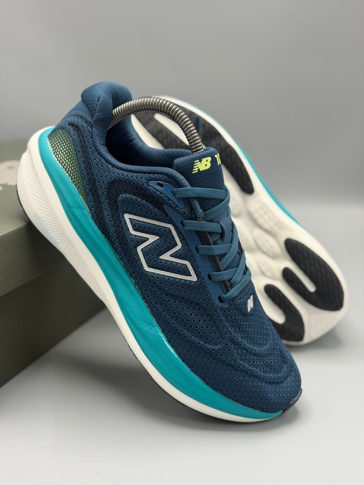 New Balance Running – Azul Marino / Turquesa / Blanco