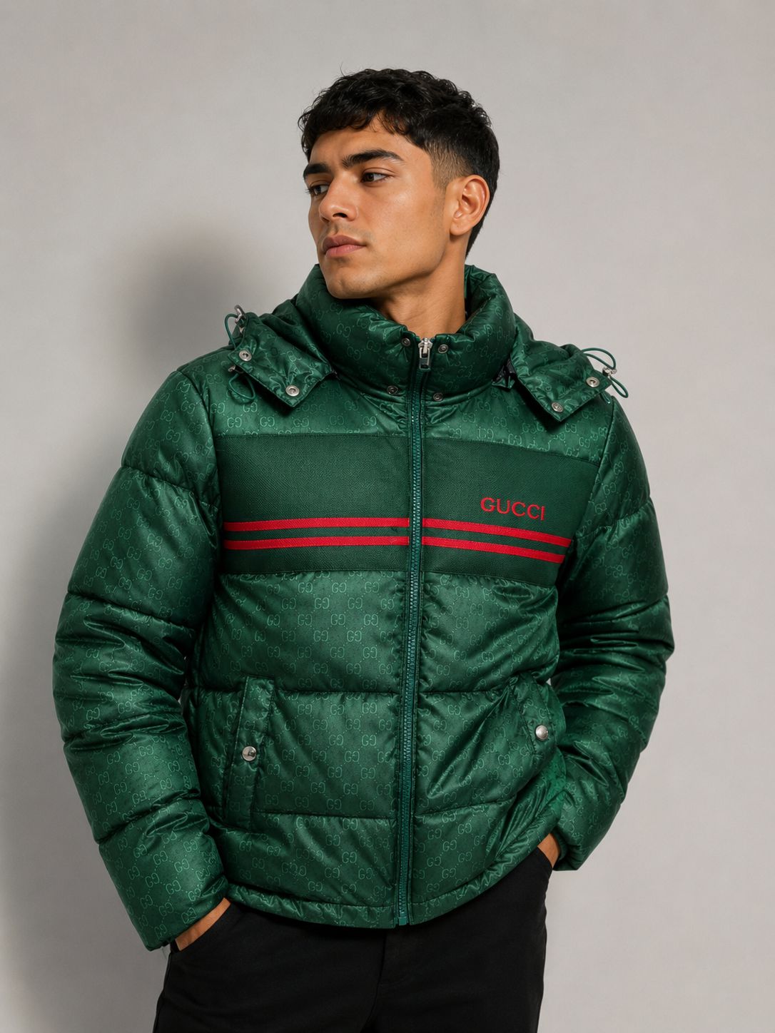 Chaqueta Gucci Puffer Monogram – Verde Oscuro / Rojo