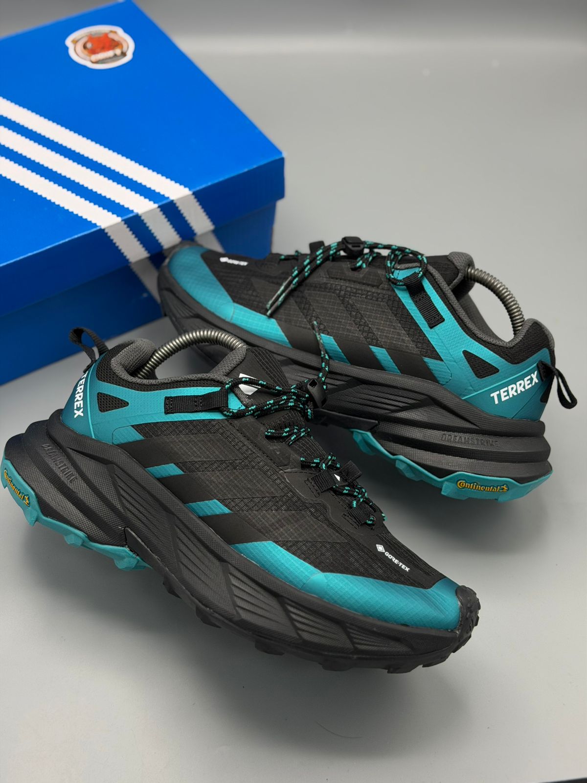 Adidas Terrex Gore-Tex – Café / Gris Oscuro / Azul Gris / Negro Turquesa