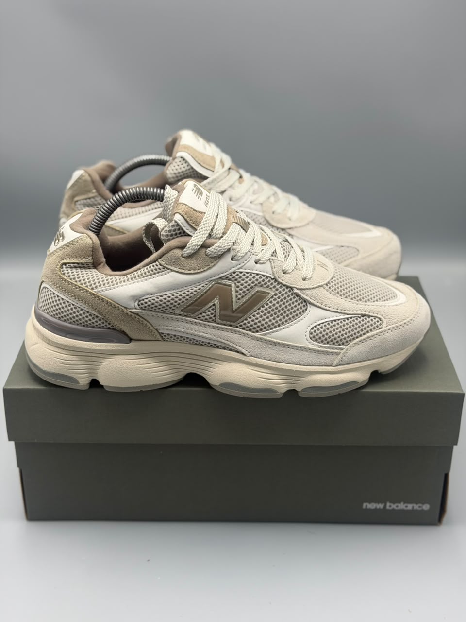 New Balance 509 – Beige Claro / Crema / Taupe