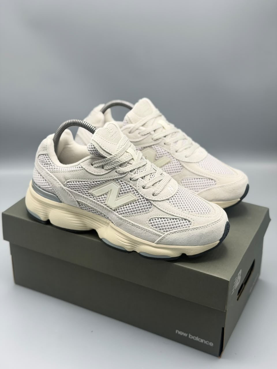 New Balance 509 – Beige Claro / Crema / Gris
