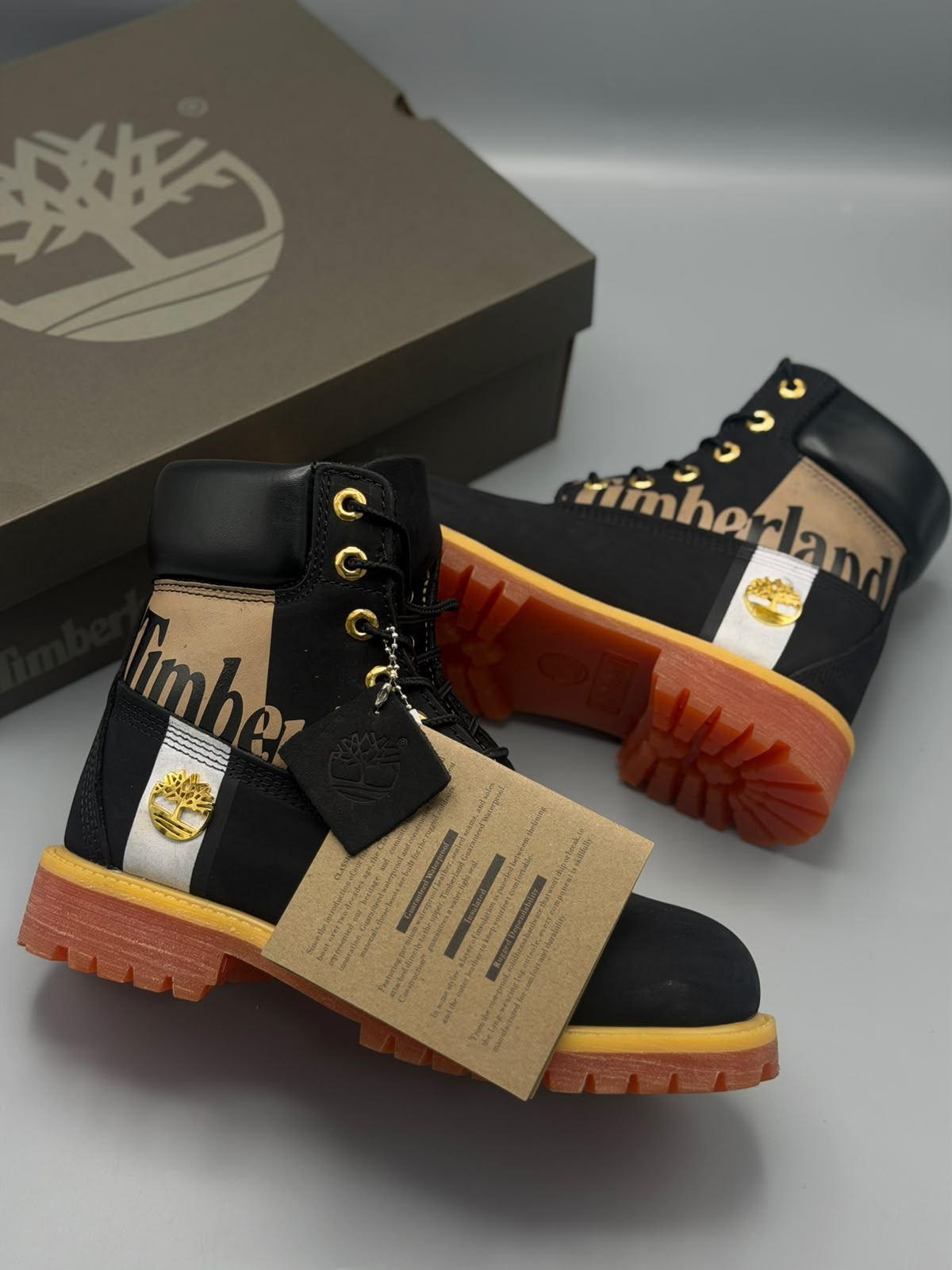 Bota Timberland Premium Logo – Negro / Gris / Blanco con Cafe