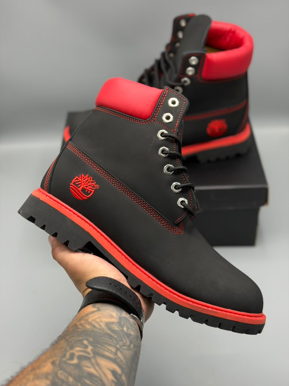 Bota Timberland 6-Inch – Negra con Rojo