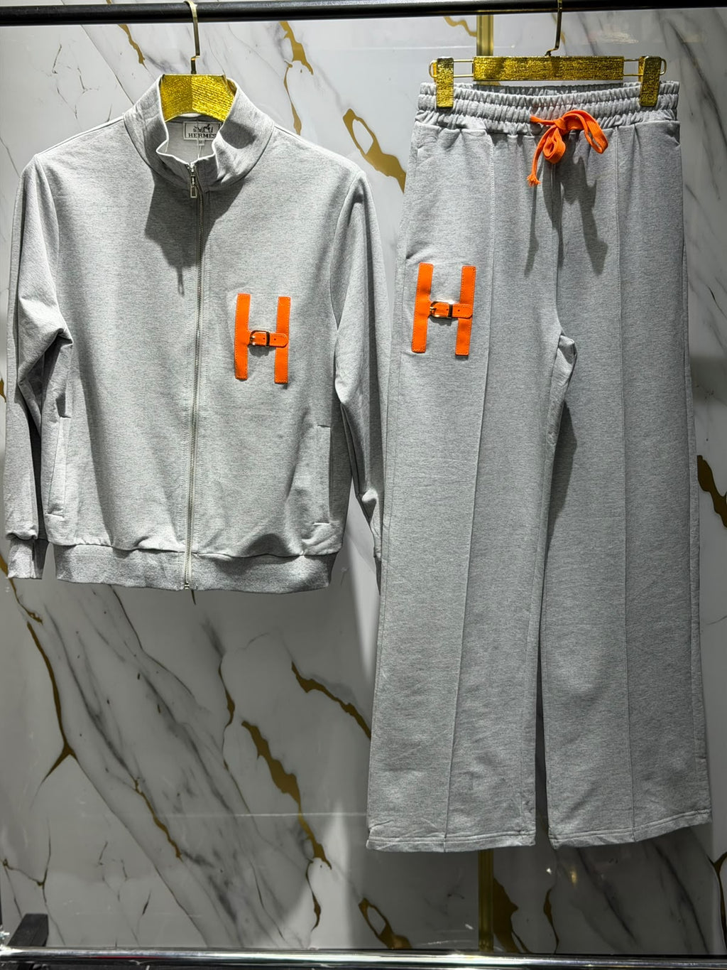 Conjunto Hermès Deportivo – Gris con Naranja