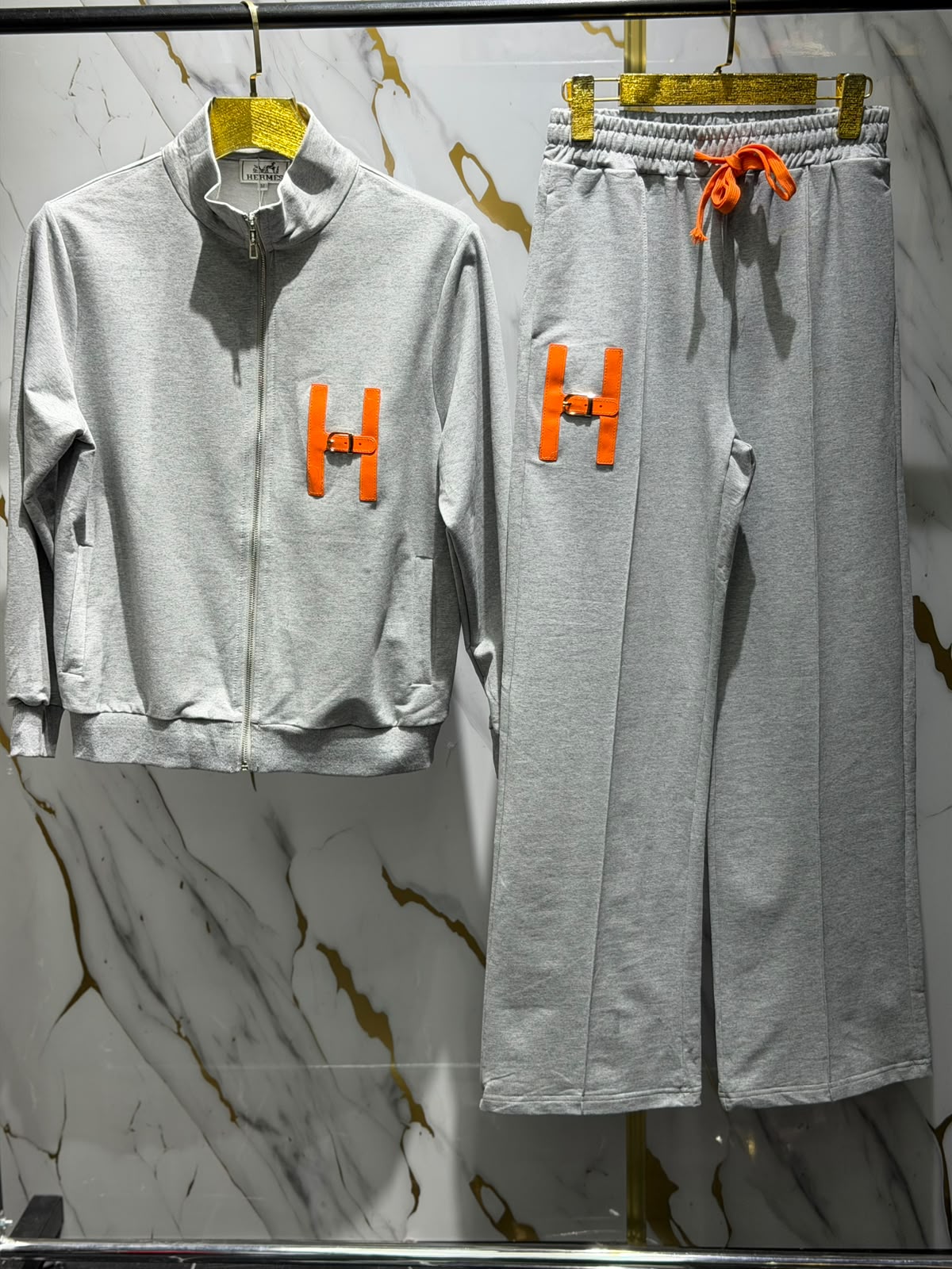 Conjunto Hermès Deportivo – Gris con Naranja