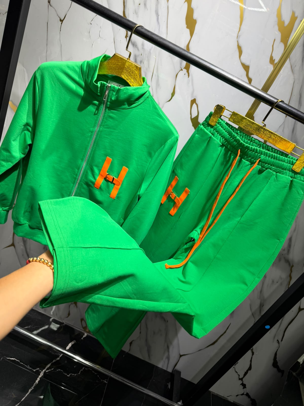 Conjunto Hermès Deportivo – Verde con Naranja