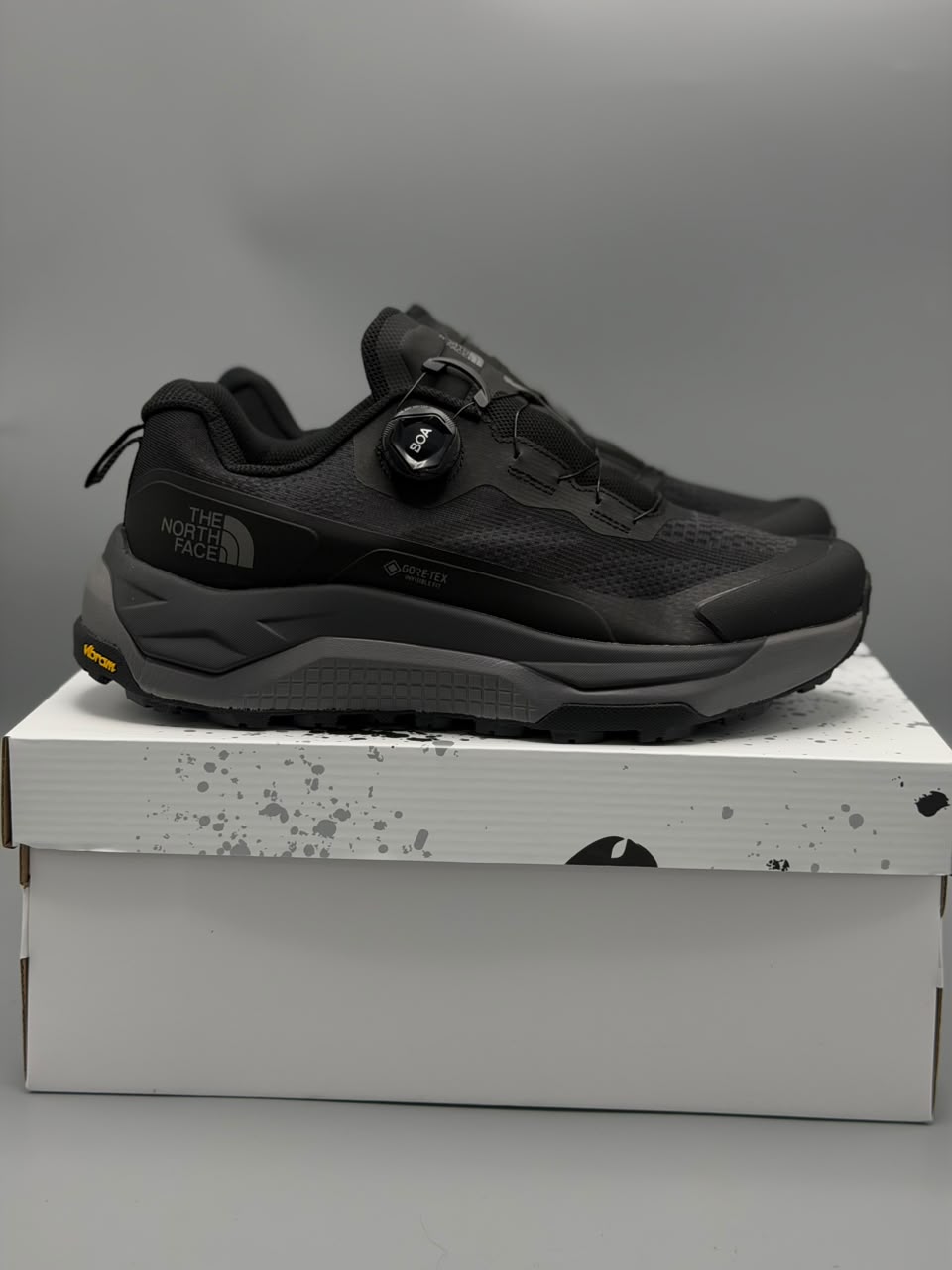 The North Face GORE-TEX – Negro / Gris Oscuro