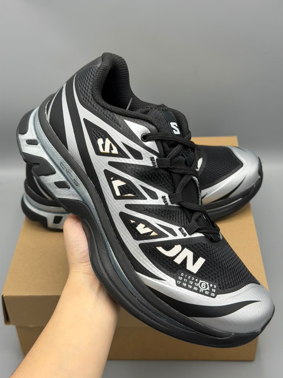 MM6 Maison Margiela x Salomon ACS Pro – Negro, Blanco y Plateado | Calidad G5