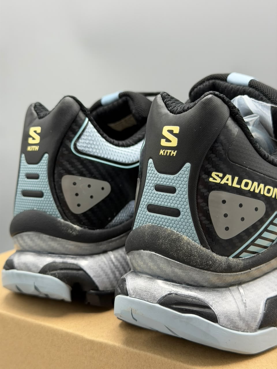 Salomon XT-4K x KITH – Negro, Gris y Azul Hielo | Calidad G5