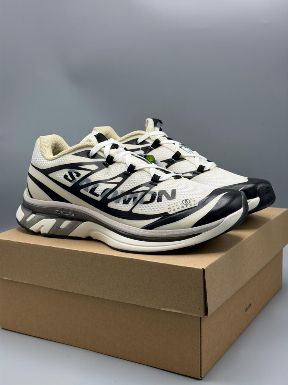 MM6 Maison Margiela x Salomon ACS Pro – Blanco, Negro y Plateado | Calidad G5