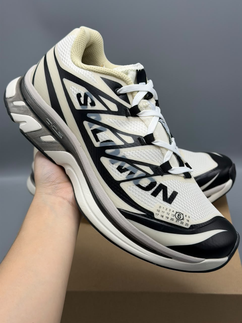 MM6 Maison Margiela x Salomon ACS Pro – Blanco, Negro y Plateado | Calidad G5