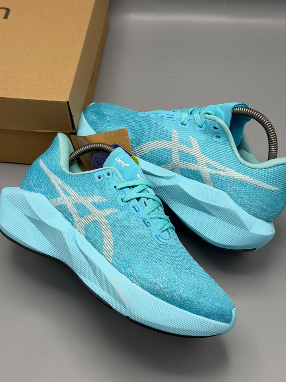 ASICS MEGABLAST – Turquesa / Energy Aqua