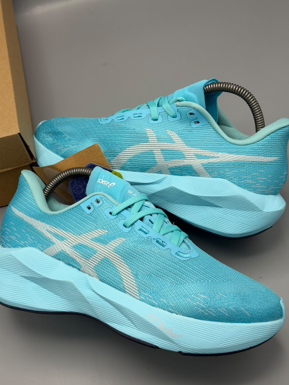 ASICS MEGABLAST – Turquesa / Energy Aqua