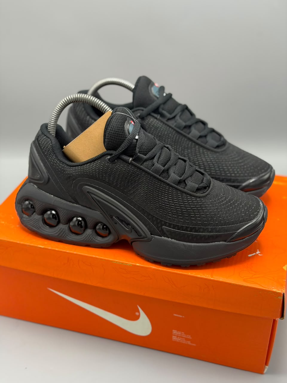 Nike Air Max Dn “Triple Black” – Negro Total