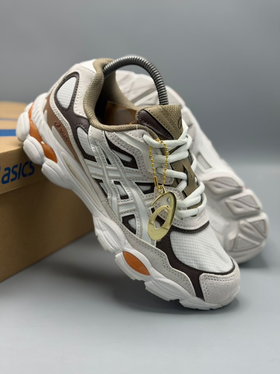 ASICS Gel-NYC – Blanco, Cafe y Camel