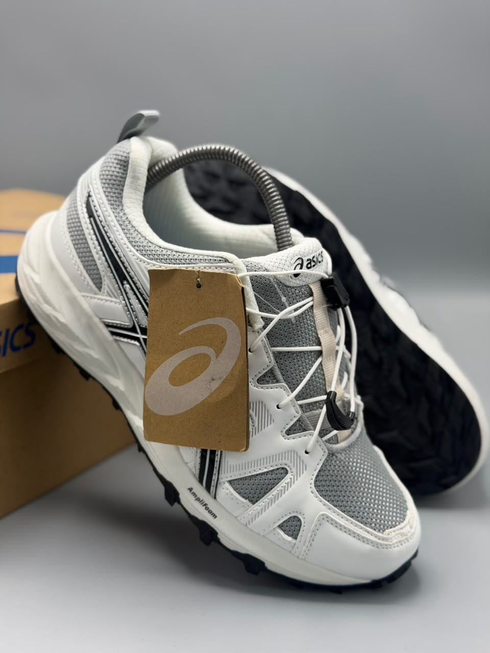 ASICS GEL-SONOMA FE – Blanco, Gris y Negro