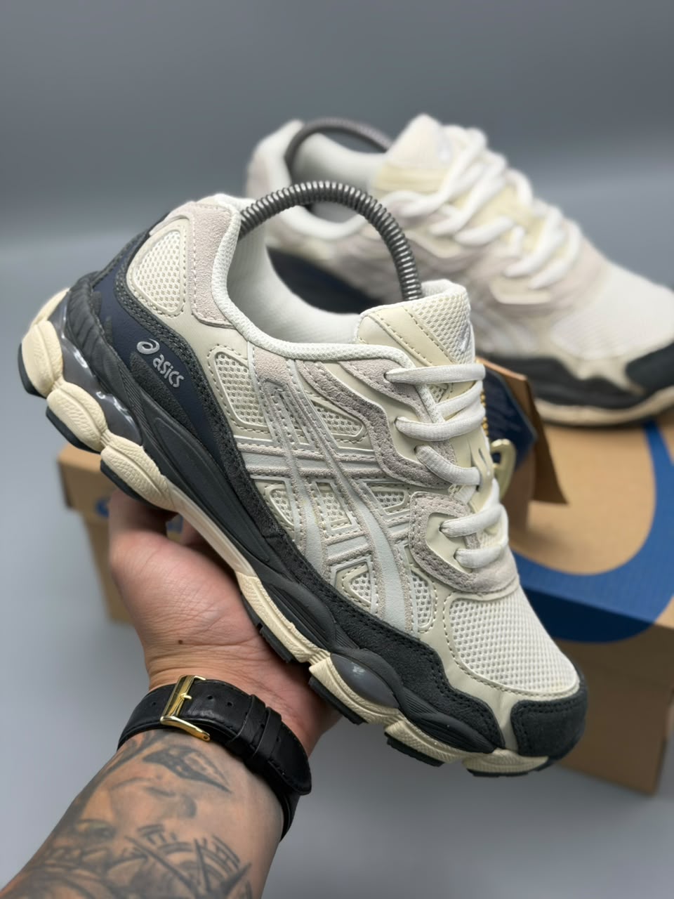 ASICS GEL-NYC – Crema, Beige y Negro