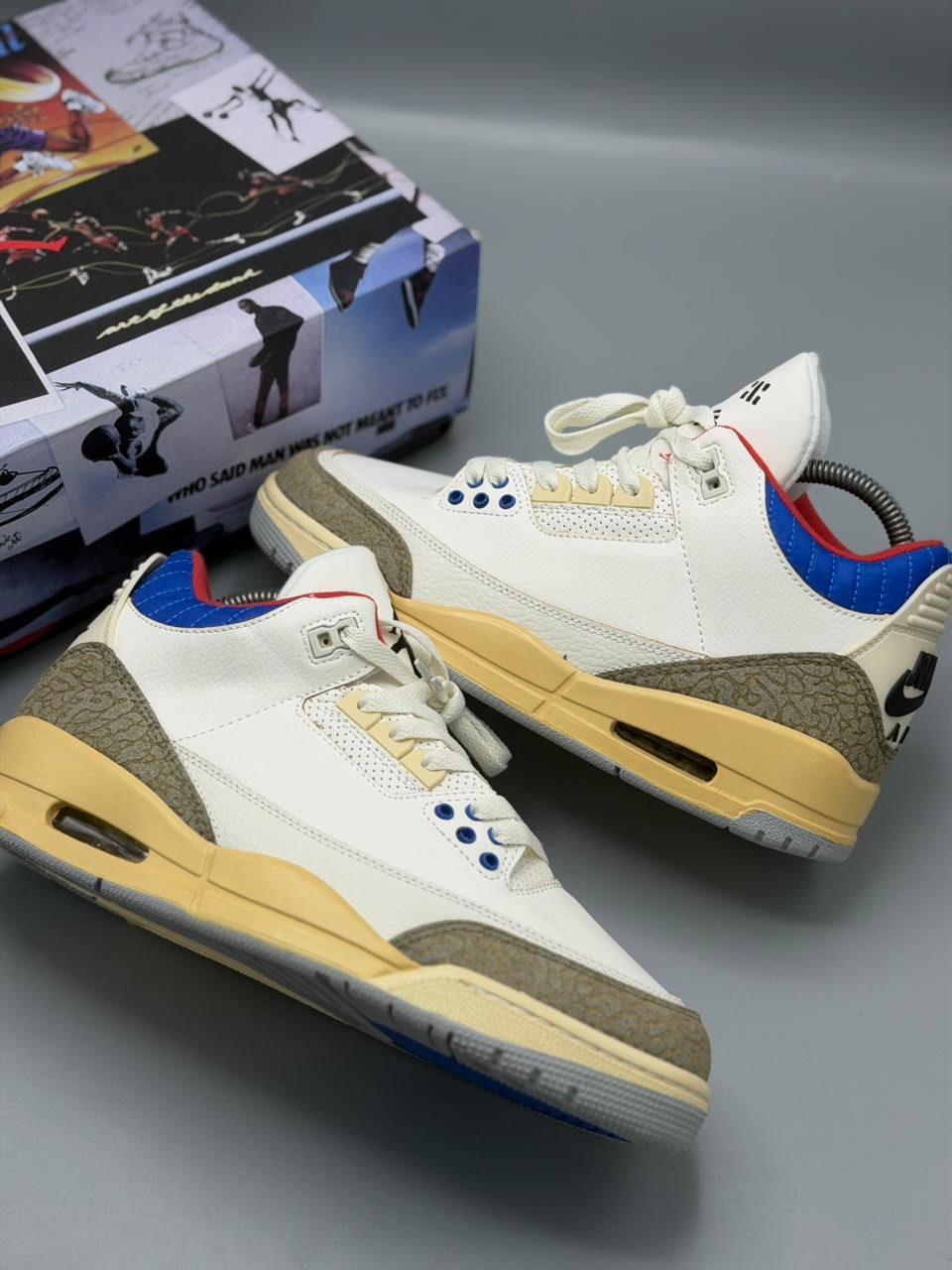 Air Jordan 3 “Seoul 2.0” – Blanco, Gris Cemento, Azul y Rojo