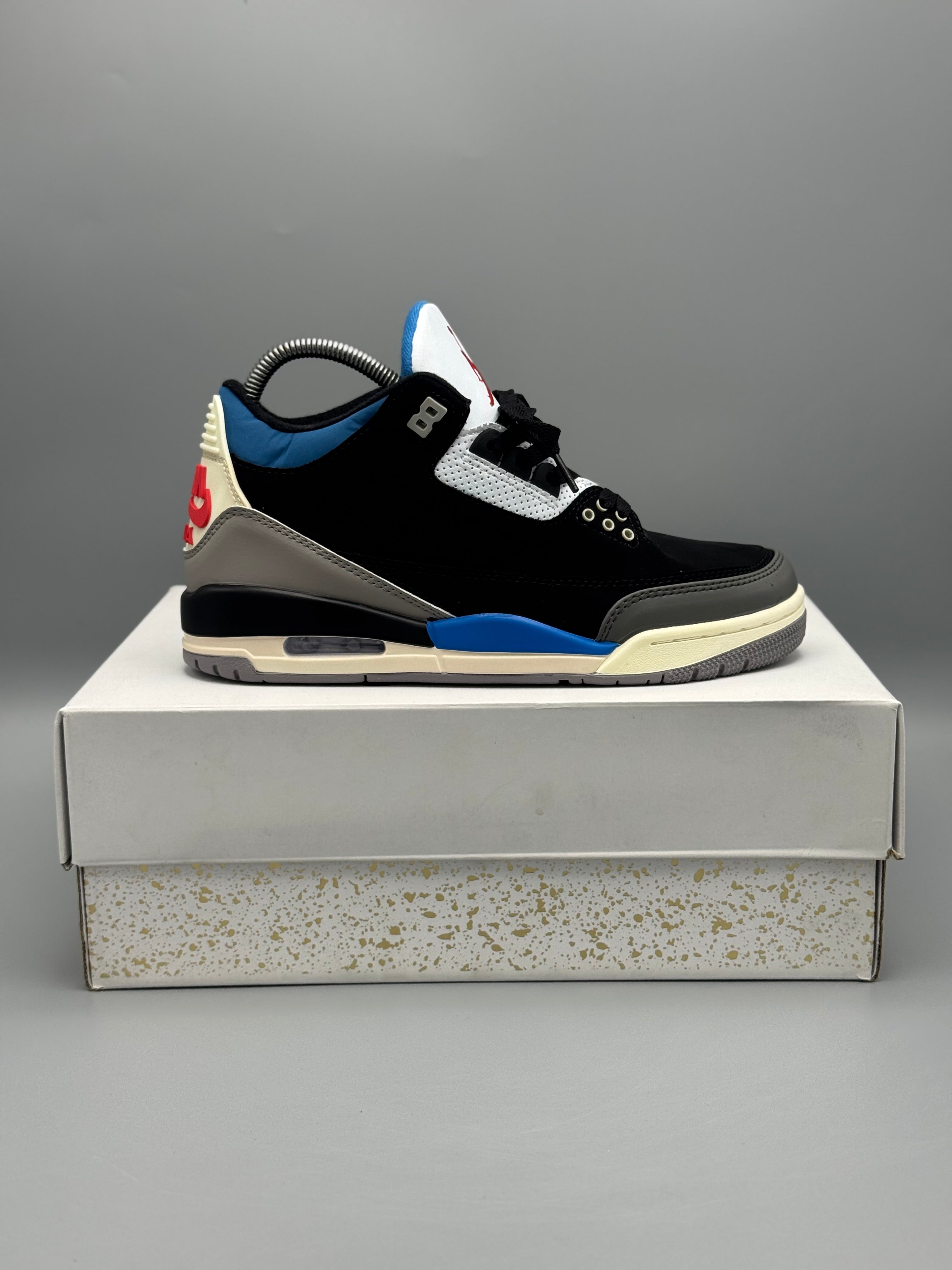 Air Jordan 3 Retro