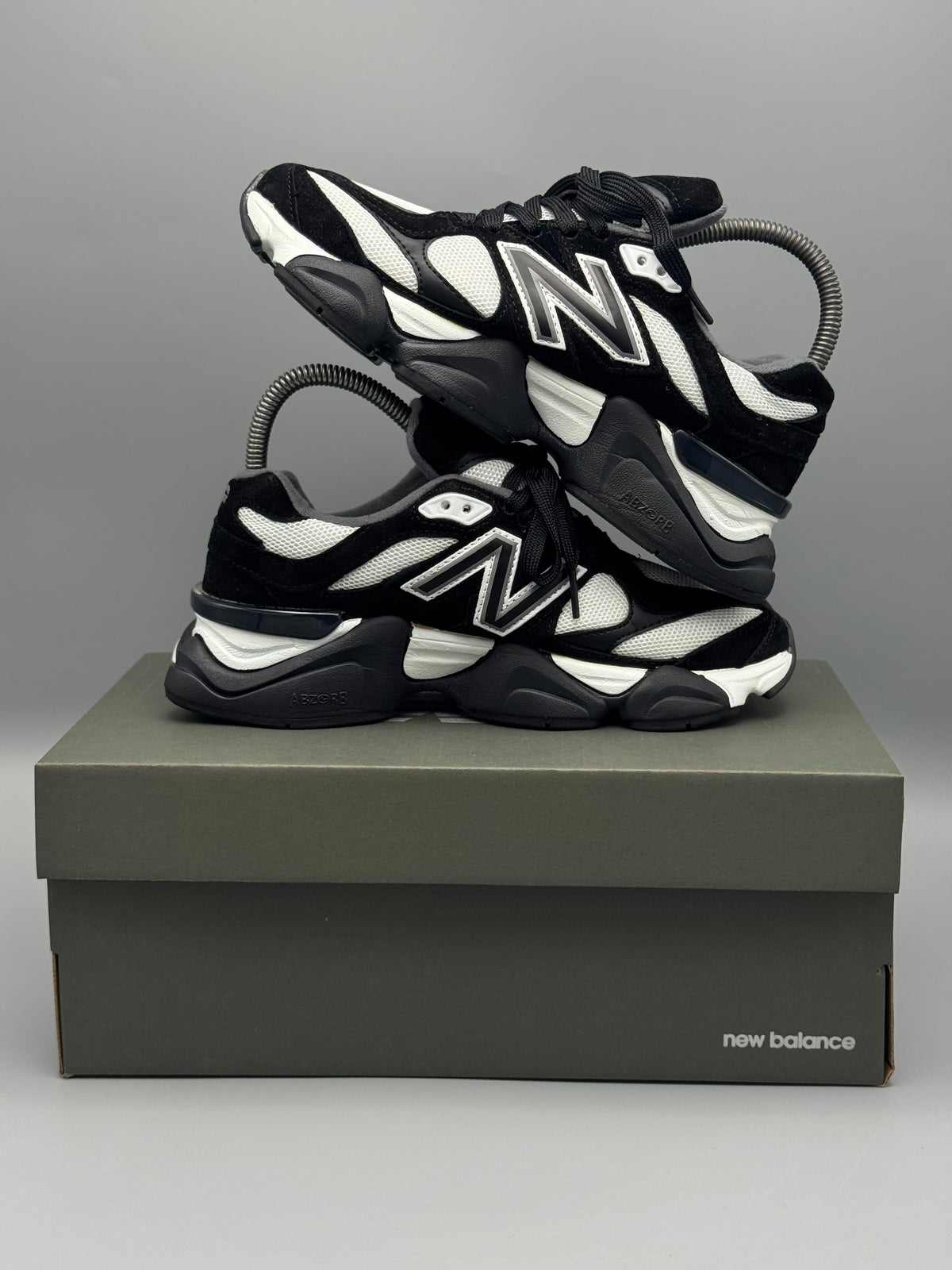 New Balance 9060